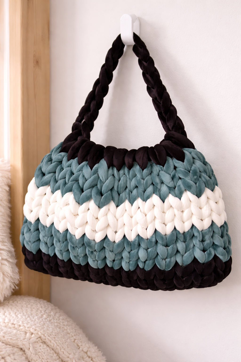 Chunky Knit Handbag